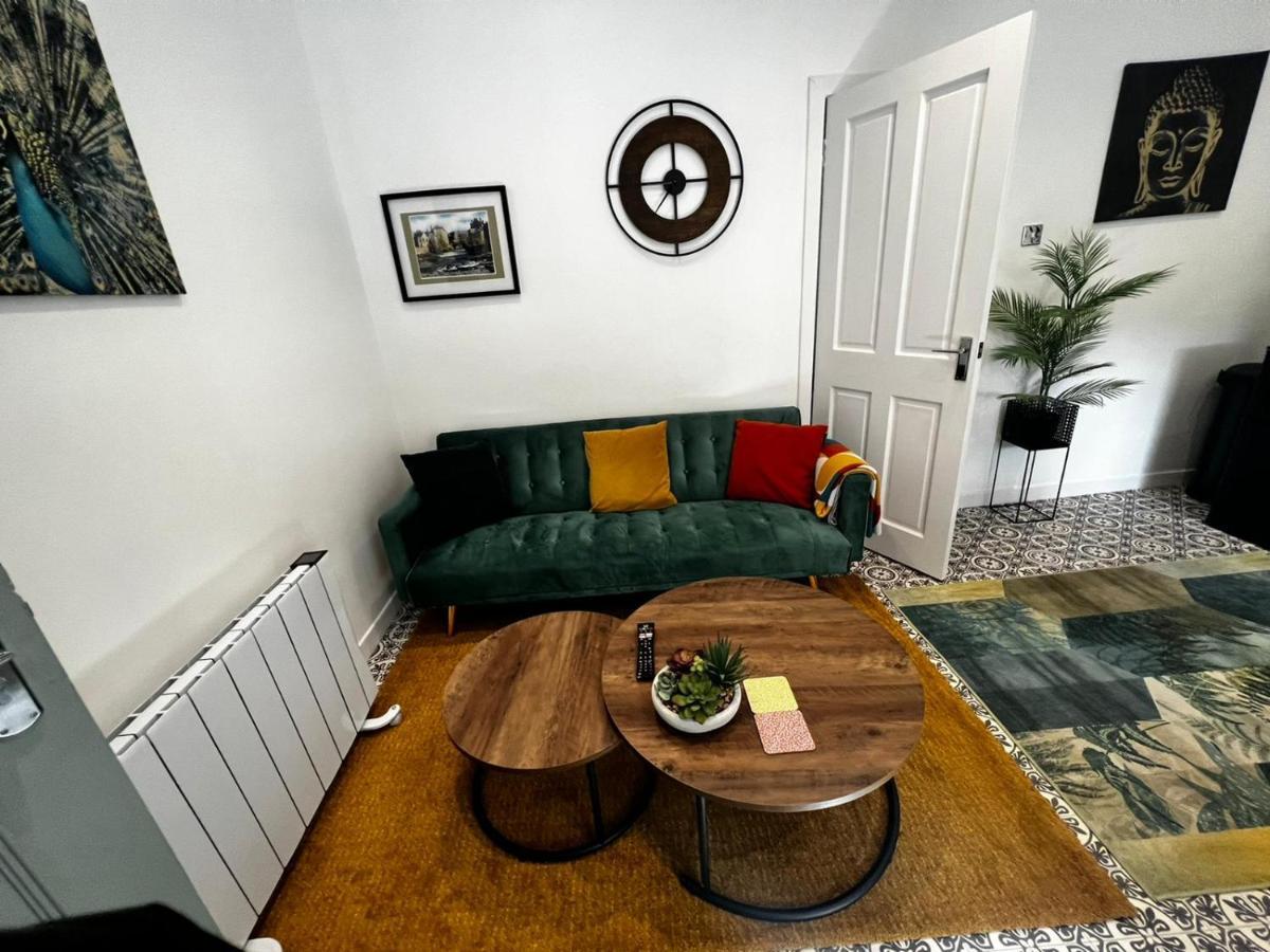 Apartment Cozy And Modern Flat In The Heart Of *